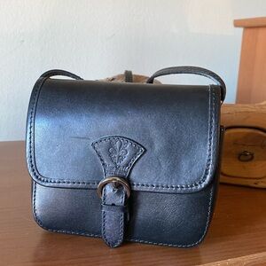 Vera Pelle Leather Crossbody